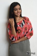 Nithya Shetty at Padesave Movie Platinum Disc Function